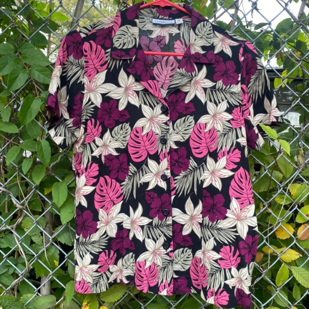 Vintage purple monstera button up 🍃